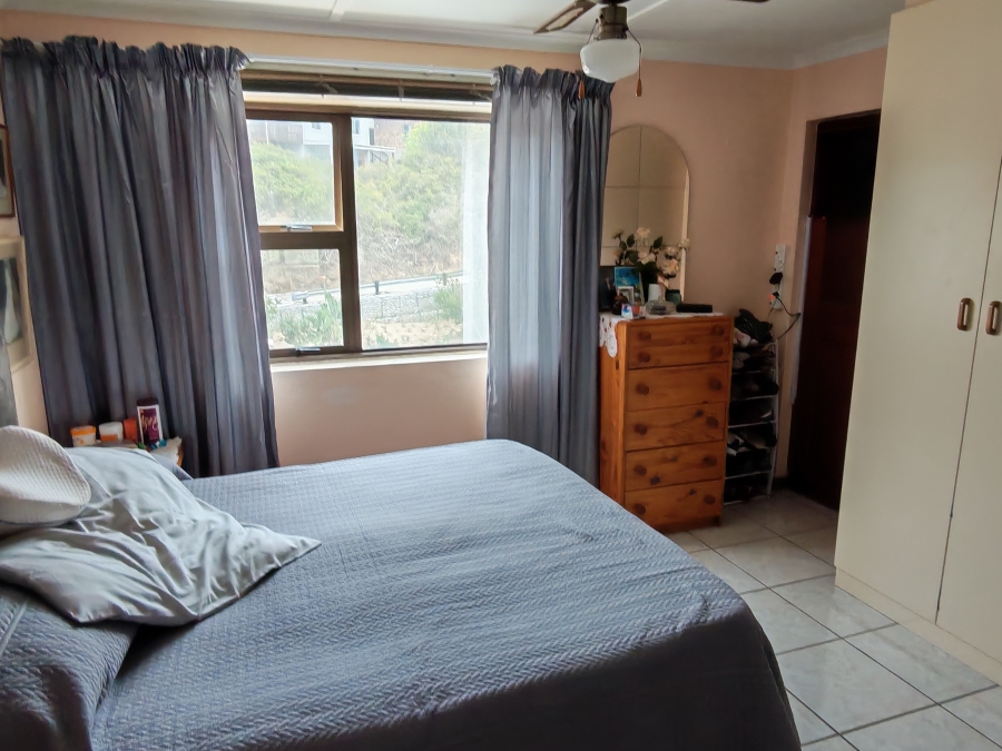 3 Bedroom Property for Sale in Herolds Bay Western Cape